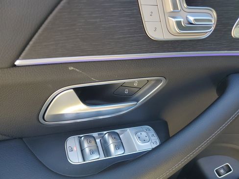 Certified 2025 Mercedes-Benz GLE 580 4MATIC image 21