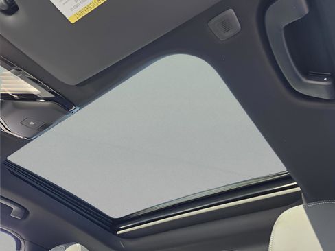 New 2026 BMW 330i Sedan w/ Premium Package image 14