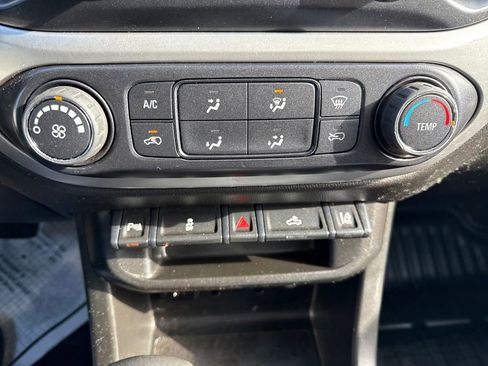 Used 2022 Chevrolet Colorado LT w/ Fleet Safety Package image 27