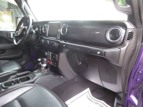 Used 2023 Jeep Wrangler Unlimited Rubicon 392 AWD/4WD image 12