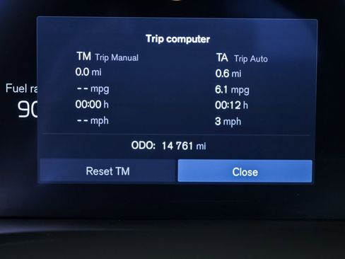 Certified 2025 Volvo XC40 B5 Plus image 13