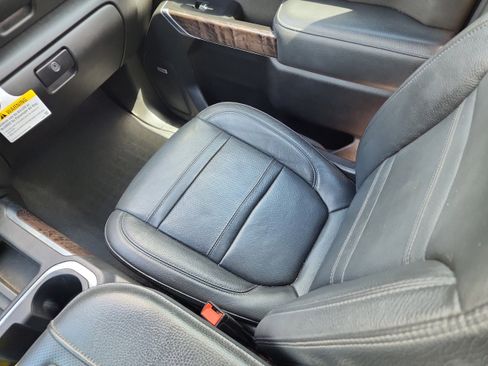 Used 2022 GMC Sierra 2500 Denali w/ Technology Package image 15