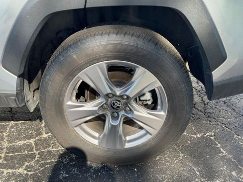 Certified 2025 Toyota RAV4 XLE AWD/4WD image 29