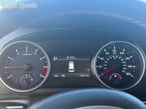 Used 2024 Kia Carnival LX image 18