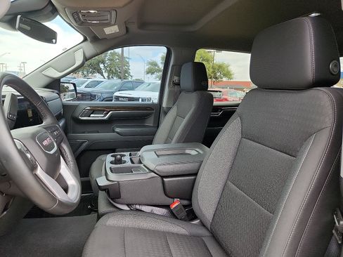 Used 2024 GMC Sierra 1500 Elevation AWD/4WD image 14