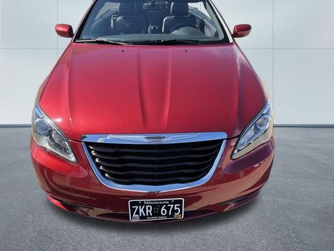 Used 2013 Chrysler 200 S FWD image 16
