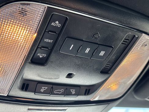 Used 2023 Dodge Durango GT image 31