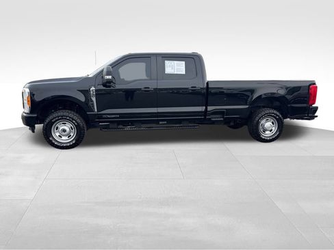 Used 2023 Ford F350 XL w/ XL Off-Road Package image 2