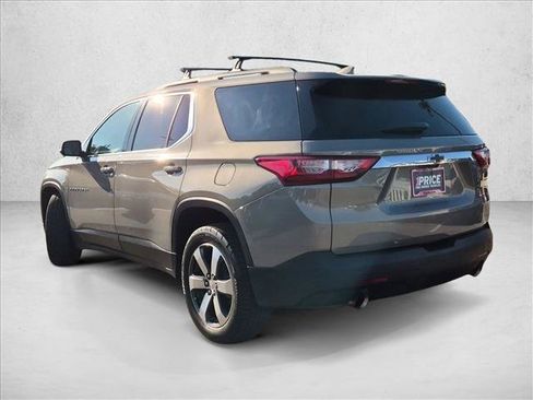 Used 2019 Chevrolet Traverse LT w/ LT Premium Package FWD image 7