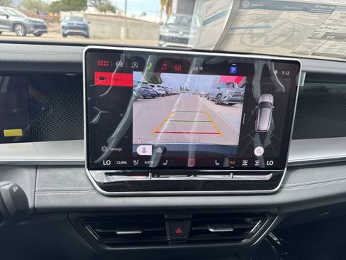 New 2026 Volkswagen Tiguan SE FWD image 30