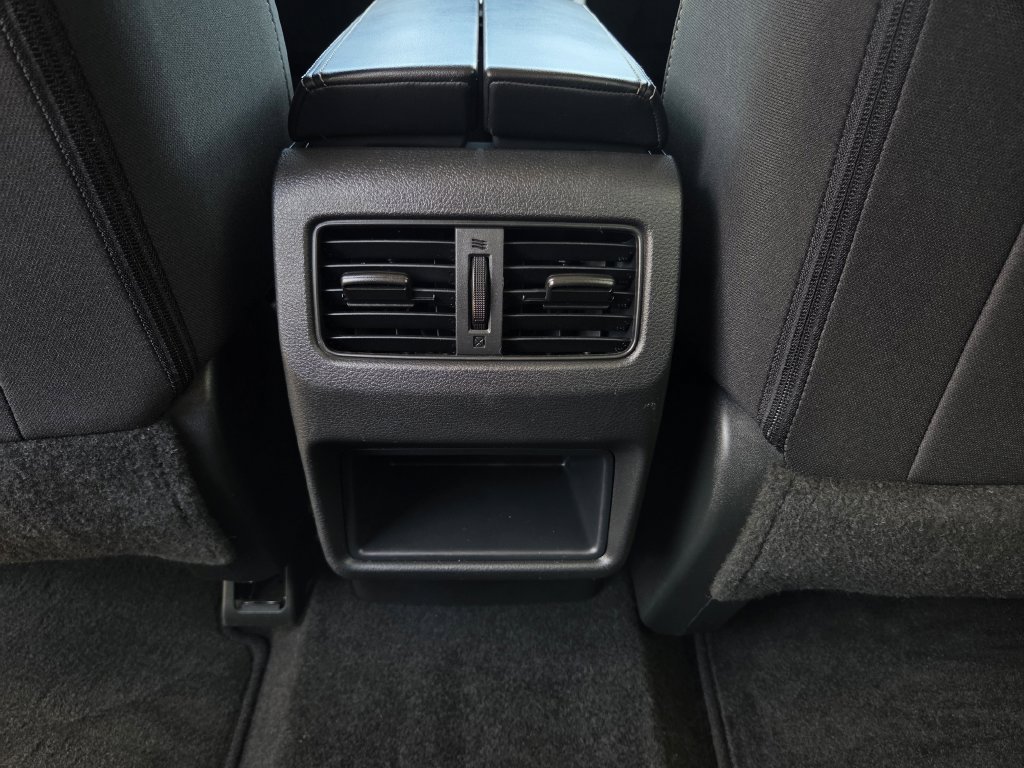 Used 2024 Nissan Rogue S FWD image 20