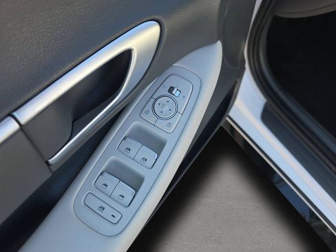 Certified 2025 Hyundai Sonata SEL FWD image 18