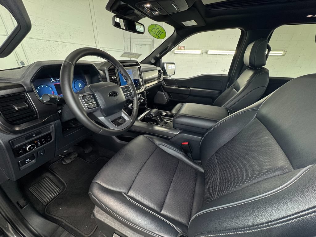 Used 2025 Ford F150 Lariat AWD/4WD image 15