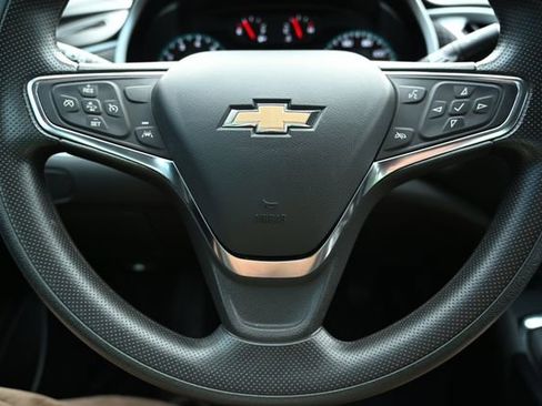 Used 2023 Chevrolet Malibu LT image 38