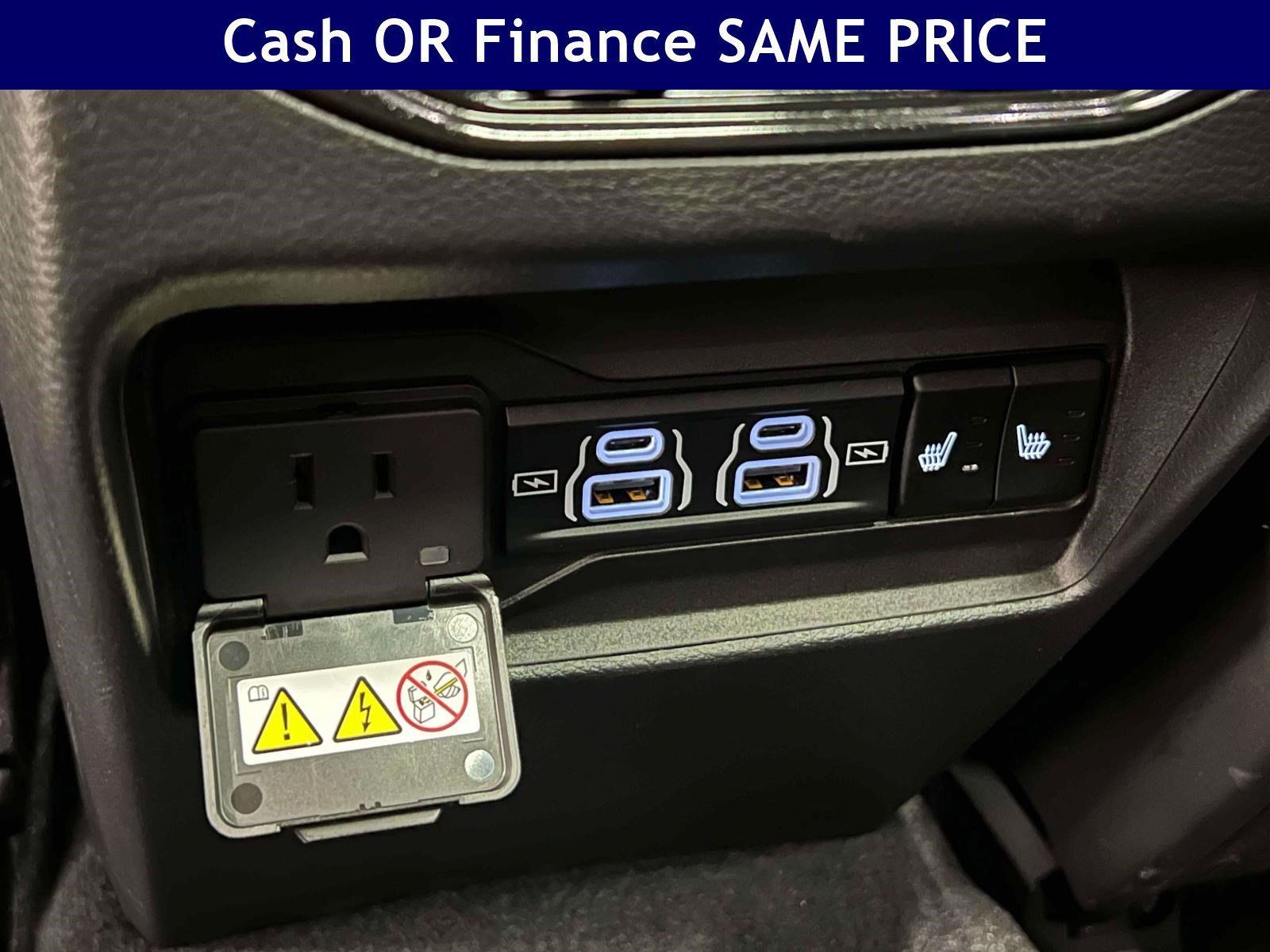 Used 2023 Jeep Grand Cherokee Limited w/ Black Appearance Package AWD/4WD image 16