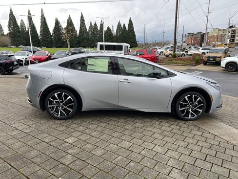 New 2026 Toyota Prius Plug-In Hybrid image 6