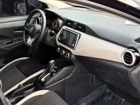 Used 2021 Nissan Versa SV image 19