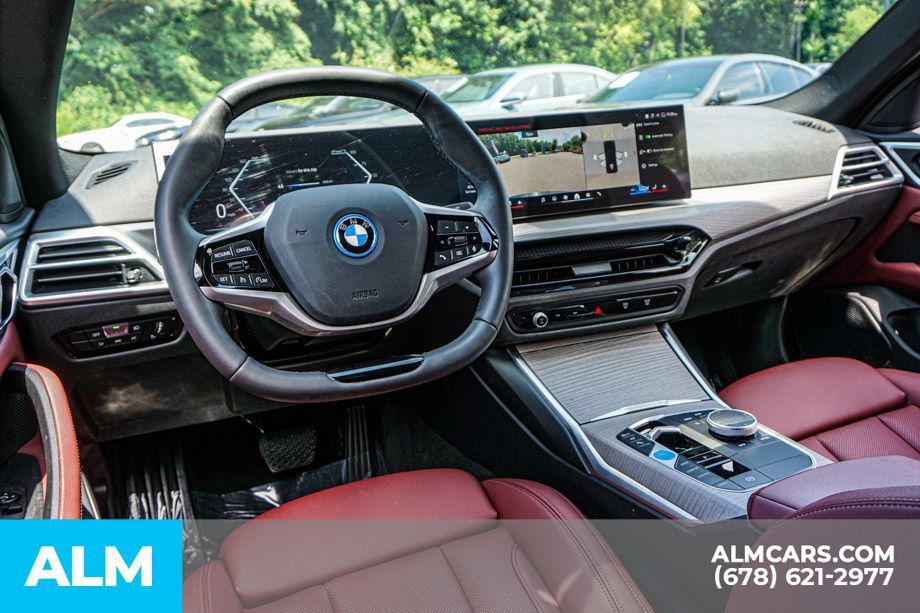 Used 2025 BMW i4 eDrive40 w/ Parking Assistance Package RWD image 27