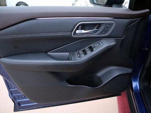 Certified 2023 Nissan Rogue Platinum w/ Platinum Premium Package image 18