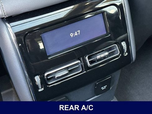 Used 2025 Lincoln Aviator Reserve w/ Jet Appearance Package RWD image 16