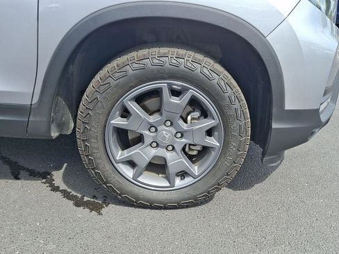 Used 2025 Honda Passport TrailSport image 8