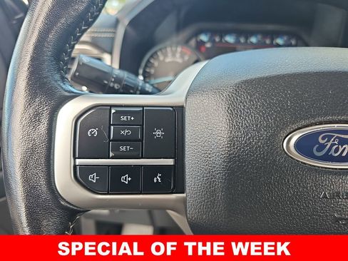 Used 2024 Ford Expedition XLT image 18