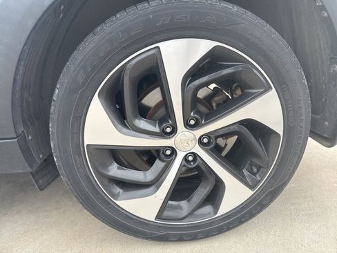 Used 2017 Hyundai Tucson Sport image 22