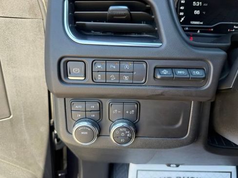Used 2023 GMC Yukon AT4 w/ AT4 Premium Package AWD/4WD image 29
