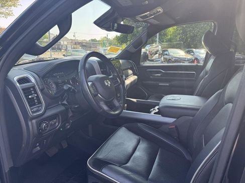 Used 2023 RAM 1500 Laramie AWD/4WD image 13