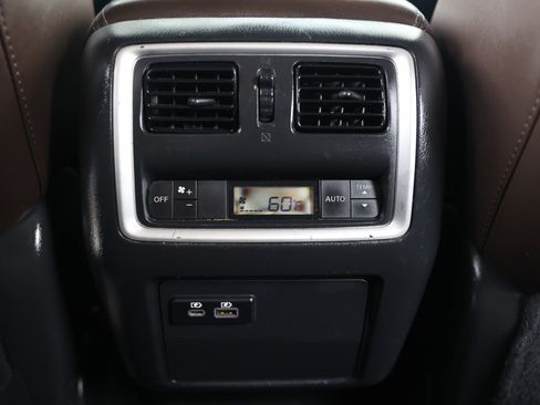 Used 2019 INFINITI QX60 Luxe w/ Essential Package FWD image 44