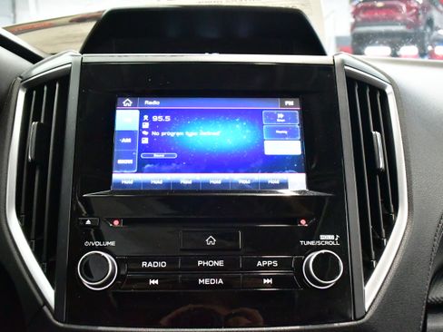 Used 2019 Subaru Forester Premium w/ All-Weather Package image 40