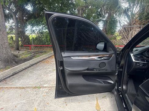 Used 2018 BMW X5 sDrive35i RWD image 22