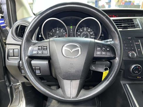 Used 2014 MAZDA MAZDA5 Sport image 17