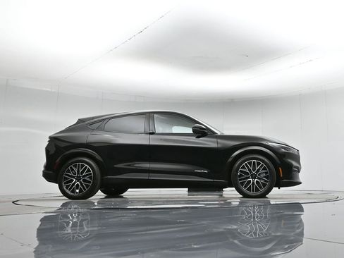 Used 2025 Ford Mustang Mach-E Premium image 55