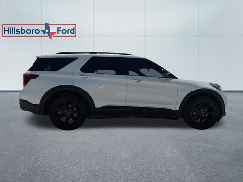 Used 2024 Ford Explorer ST w/ Equipment Group 401A AWD/4WD image 5