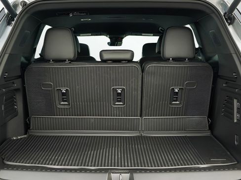 New 2026 Buick Enclave Preferred w/ Power Package AWD/4WD image 8
