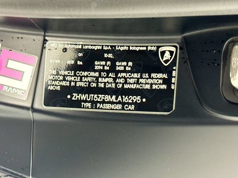 Used 2021 Lamborghini Huracan EVO RWD image 32