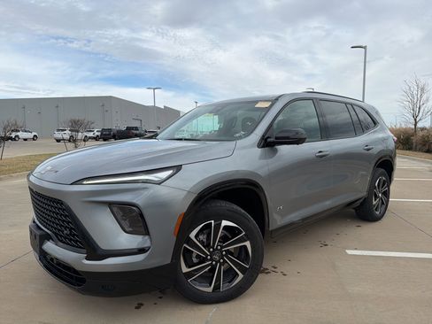 Certified 2025 Buick Enclave Sport Touring image 7