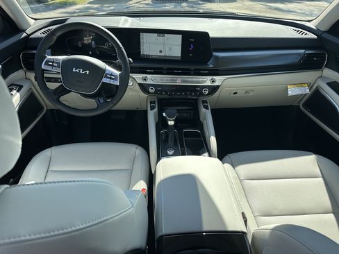 New 2025 Kia Telluride S image 16