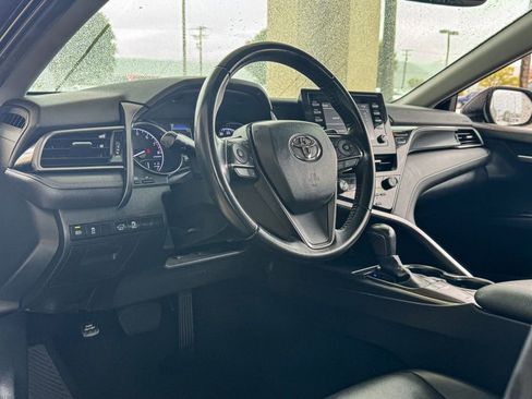 Used 2023 Toyota Camry SE image 17