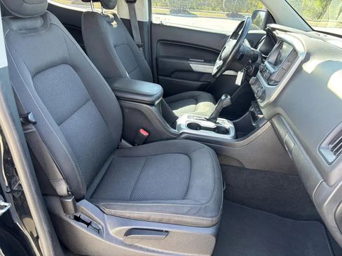 Used 2018 Chevrolet Colorado LT AWD/4WD image 18