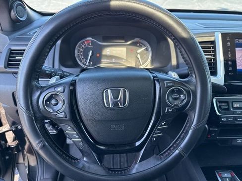 Used 2020 Honda Ridgeline Black Edition image 16