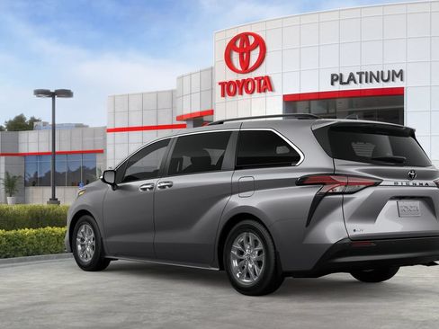 New 2026 Toyota Sienna XLE FWD image 6