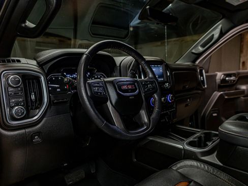 Used 2022 GMC Sierra 2500 AT4 w/ AT4 Premium Plus Package image 17