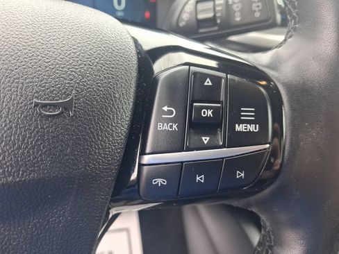 Used 2025 Ford Escape Active w/ Active Premium Tech Pack AWD/4WD image 16
