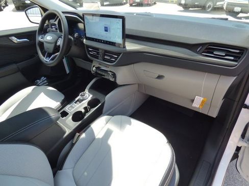 New 2025 Ford Escape Base w/ PHEV Premium Package image 11