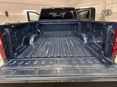 Used 2025 Chevrolet Silverado 2500 LT w/ Convenience Package AWD/4WD image 41