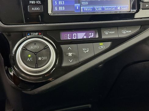 Used 2015 Toyota Prius C Two image 21