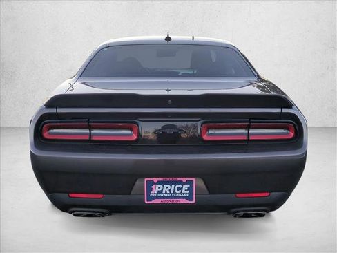 Used 2022 Dodge Challenger R/T w/ Plus Package image 7