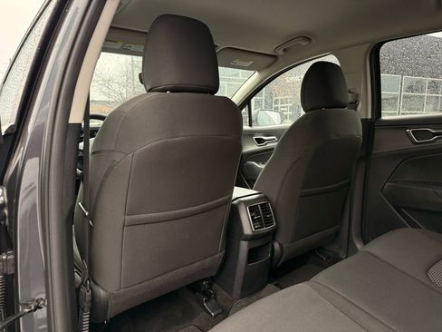 Used 2024 Kia Sportage LX FWD image 29